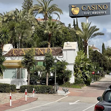 Amplio Y Luminoso En Puerto Banus Lägenhet